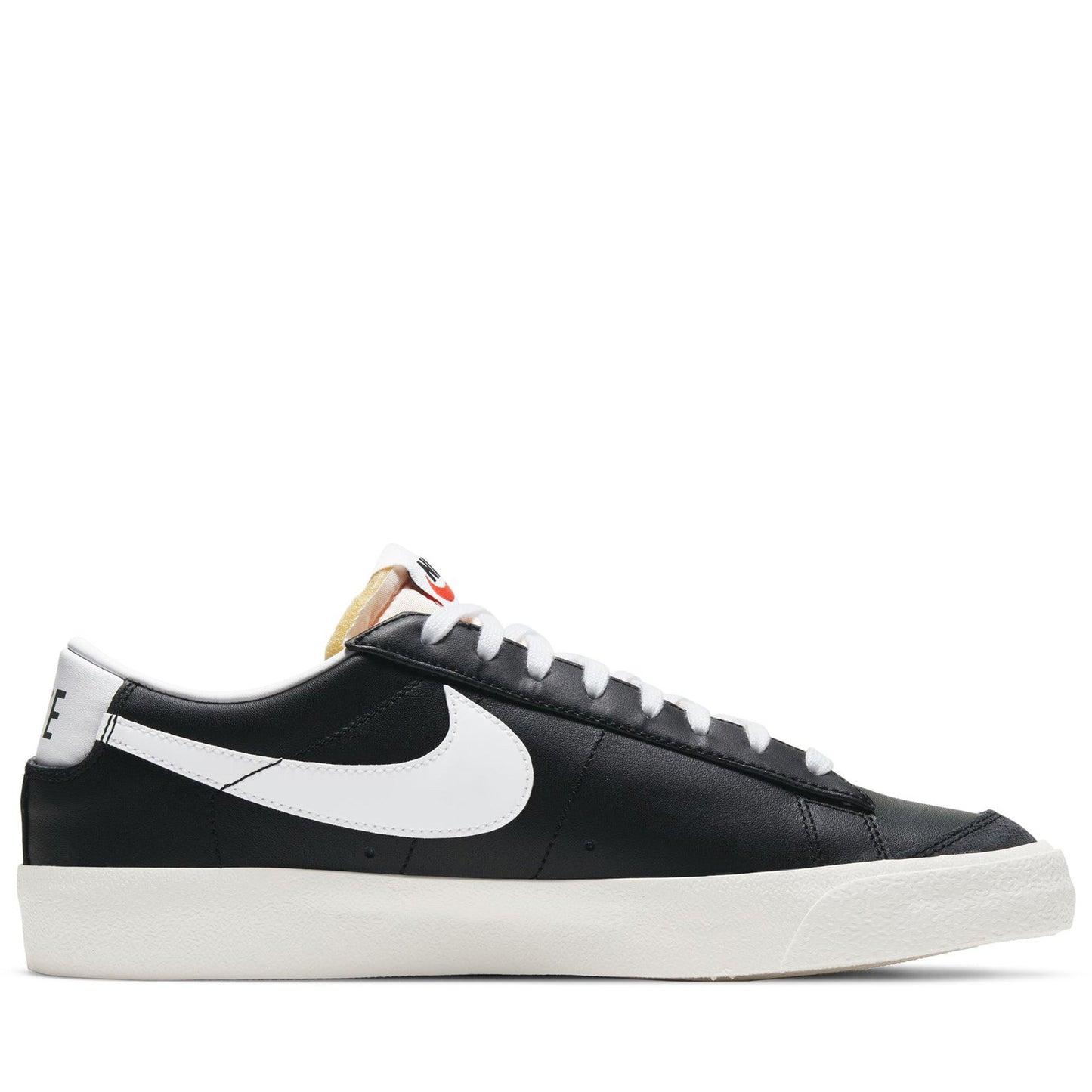 Nike Blazer Low '77 - Black/White