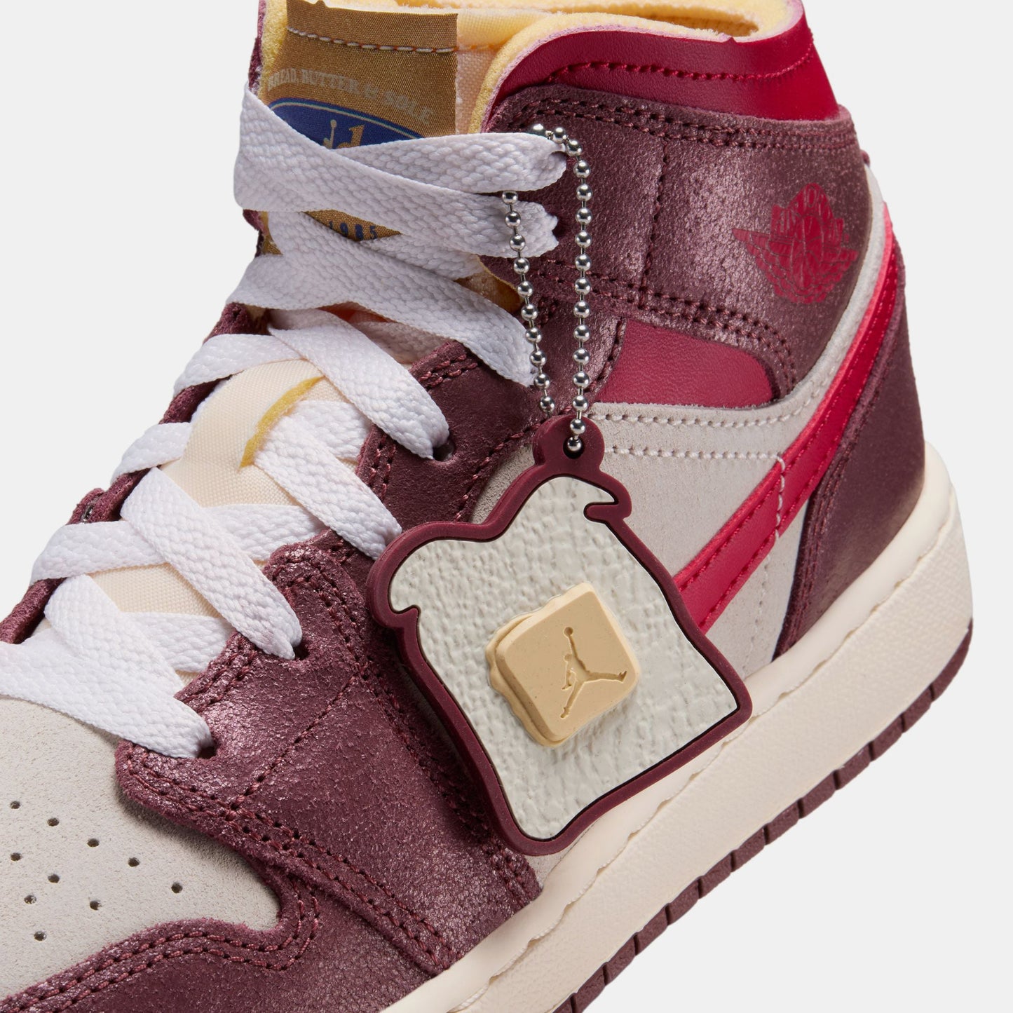 Air Jordan 1 Mid SE 'Breakfast' (GS) - Coconut Milk/Varsity Red