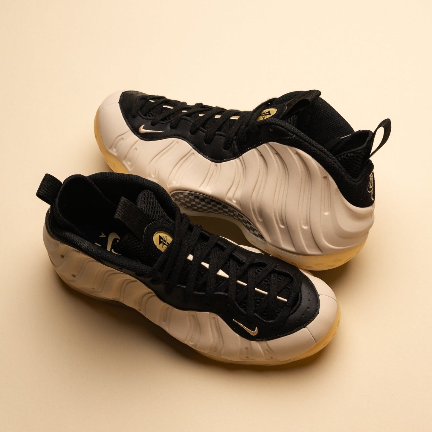 Nike Air Foamposite One 'Light Orewood Brown' - Black/Team Gold